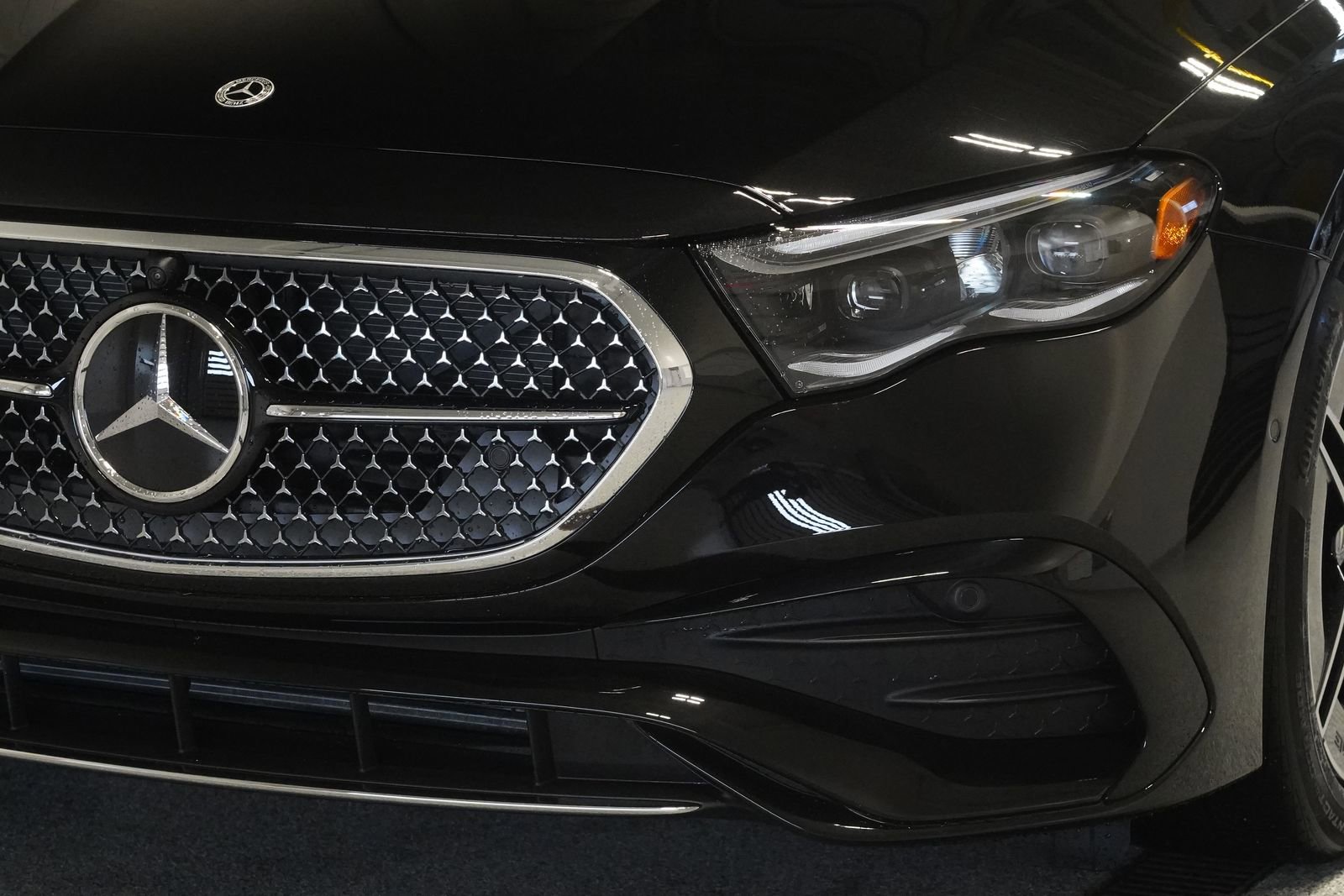 New 2026 Mercedes-Benz E 450 4MATIC Sedan image 8