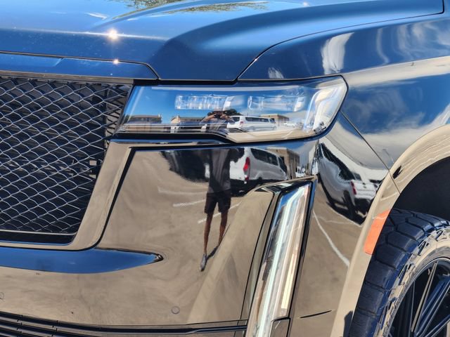 Used 2023 Cadillac Escalade ESV Sport Platinum w/ LPO, Floor Liner Package AWD/4WD image 16