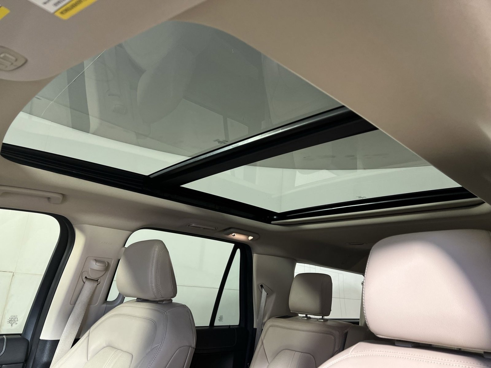 Used 2023 Ford Expedition Max Limited image 24