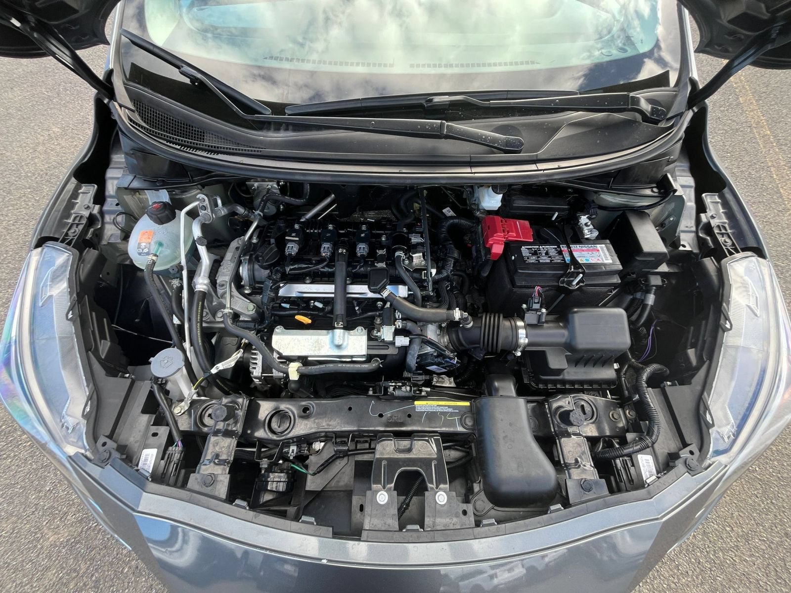 Used 2025 Nissan Versa SV FWD image 29
