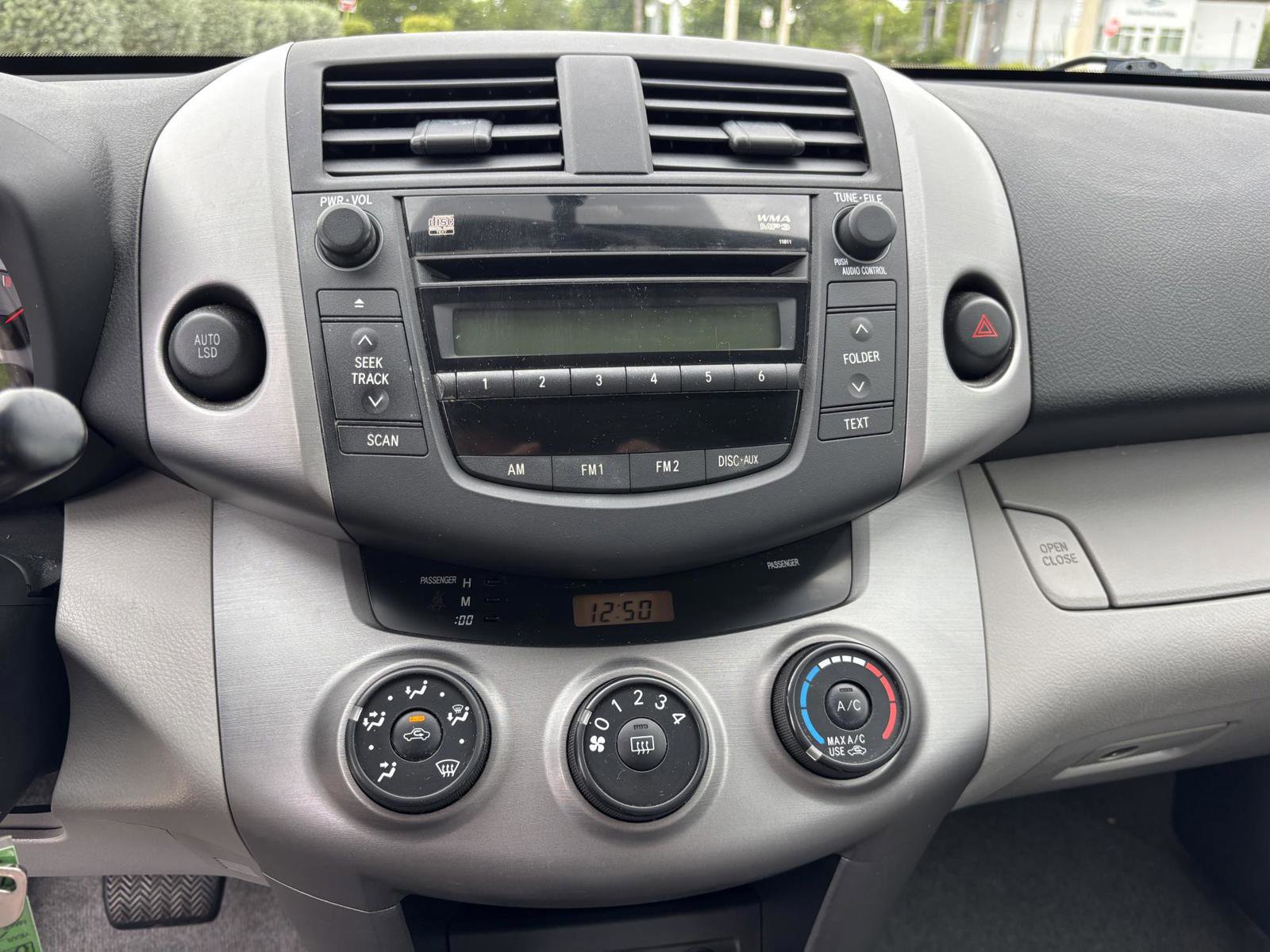 Used 2006 Toyota RAV4 2WD image 21