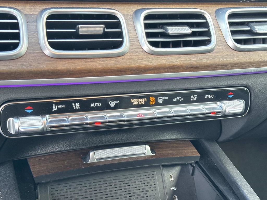 Used 2025 Mercedes-Benz GLS 450 4MATIC image 25