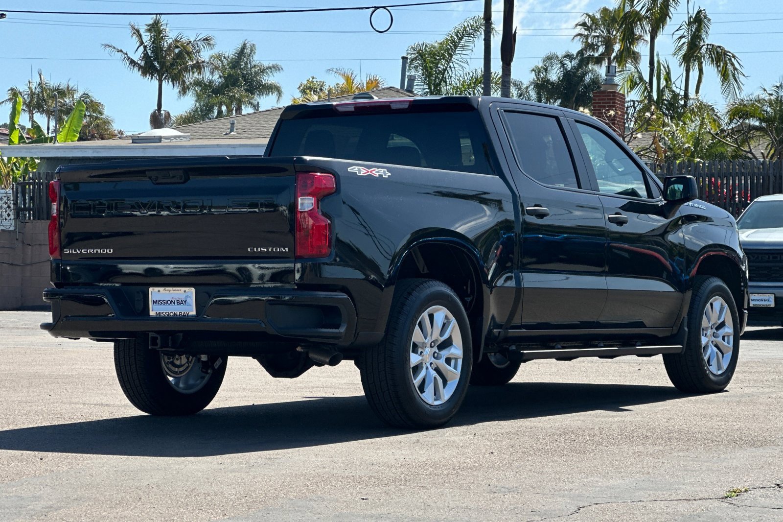 New 2025 Chevrolet Silverado 1500 Custom image 4