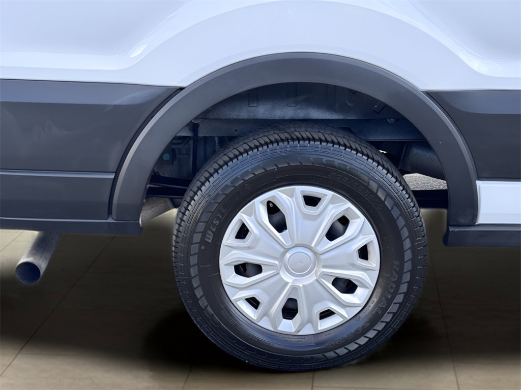 Used 2023 Ford Transit 350 XLT image 38