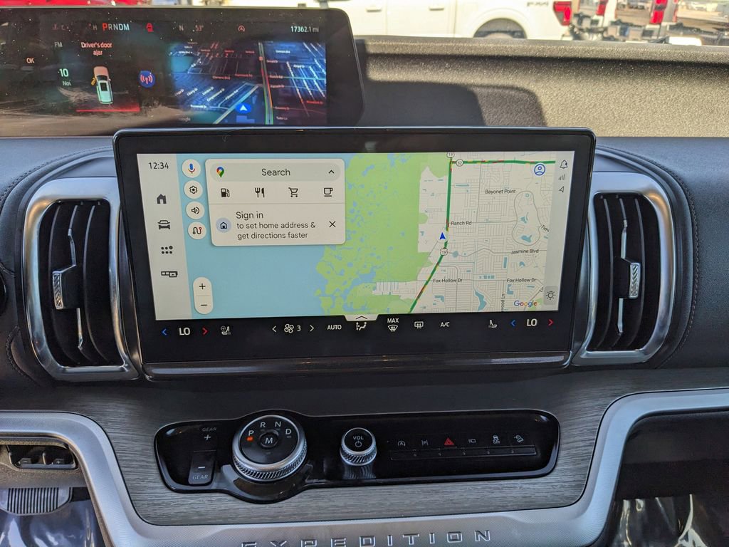 Used 2025 Ford Expedition Max Platinum image 26