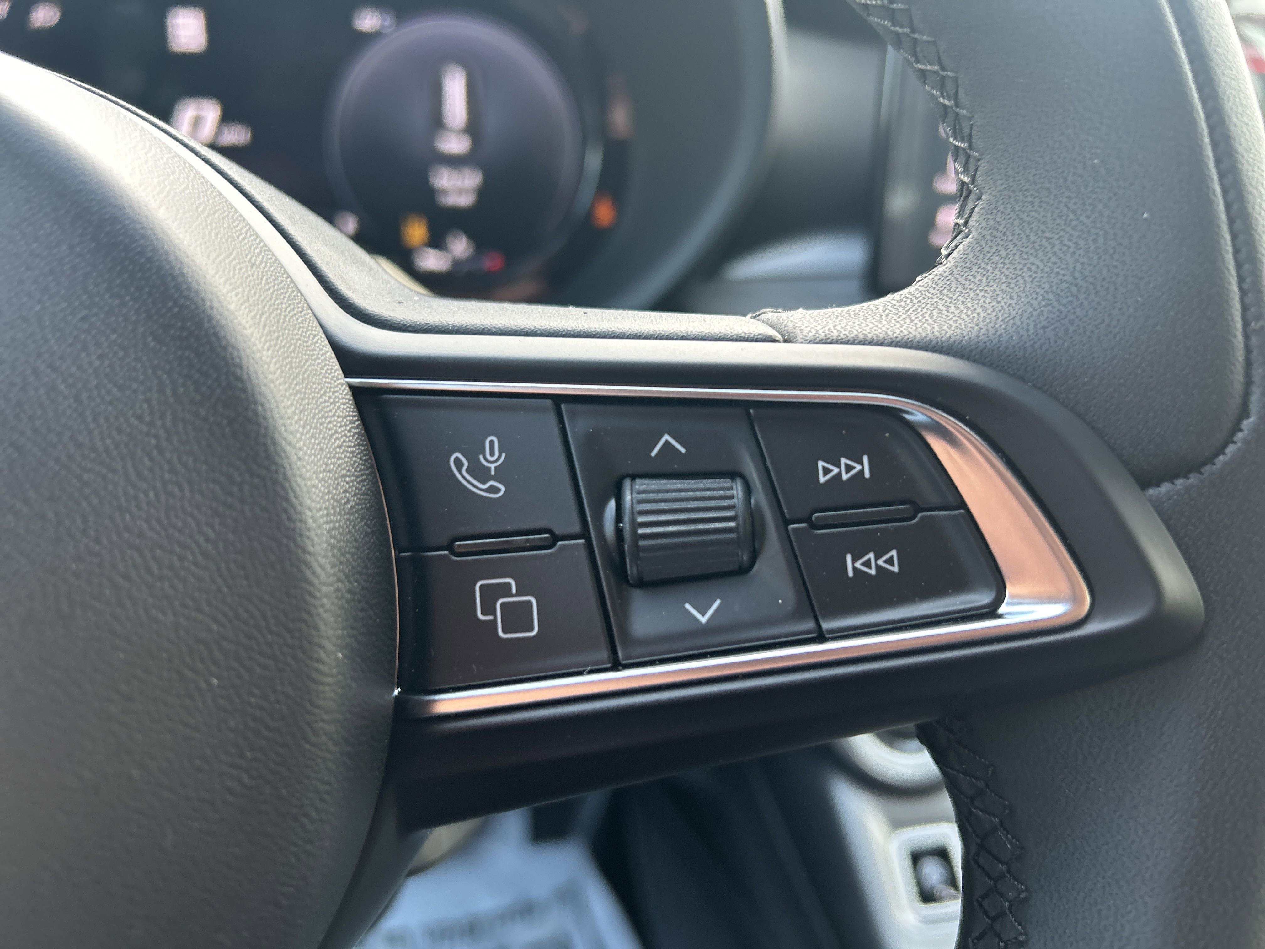 New 2025 Dodge Hornet GT w/ GT Blacktop Package image 17