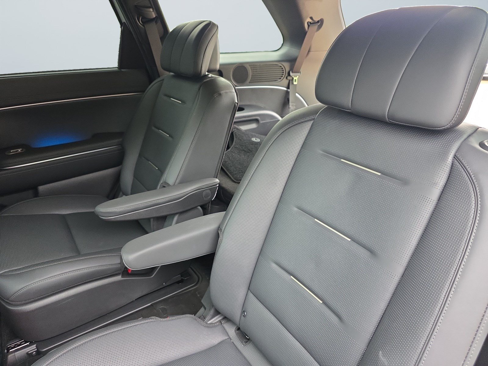 Certified 2026 Hyundai Palisade Calligraphy AWD/4WD image 15