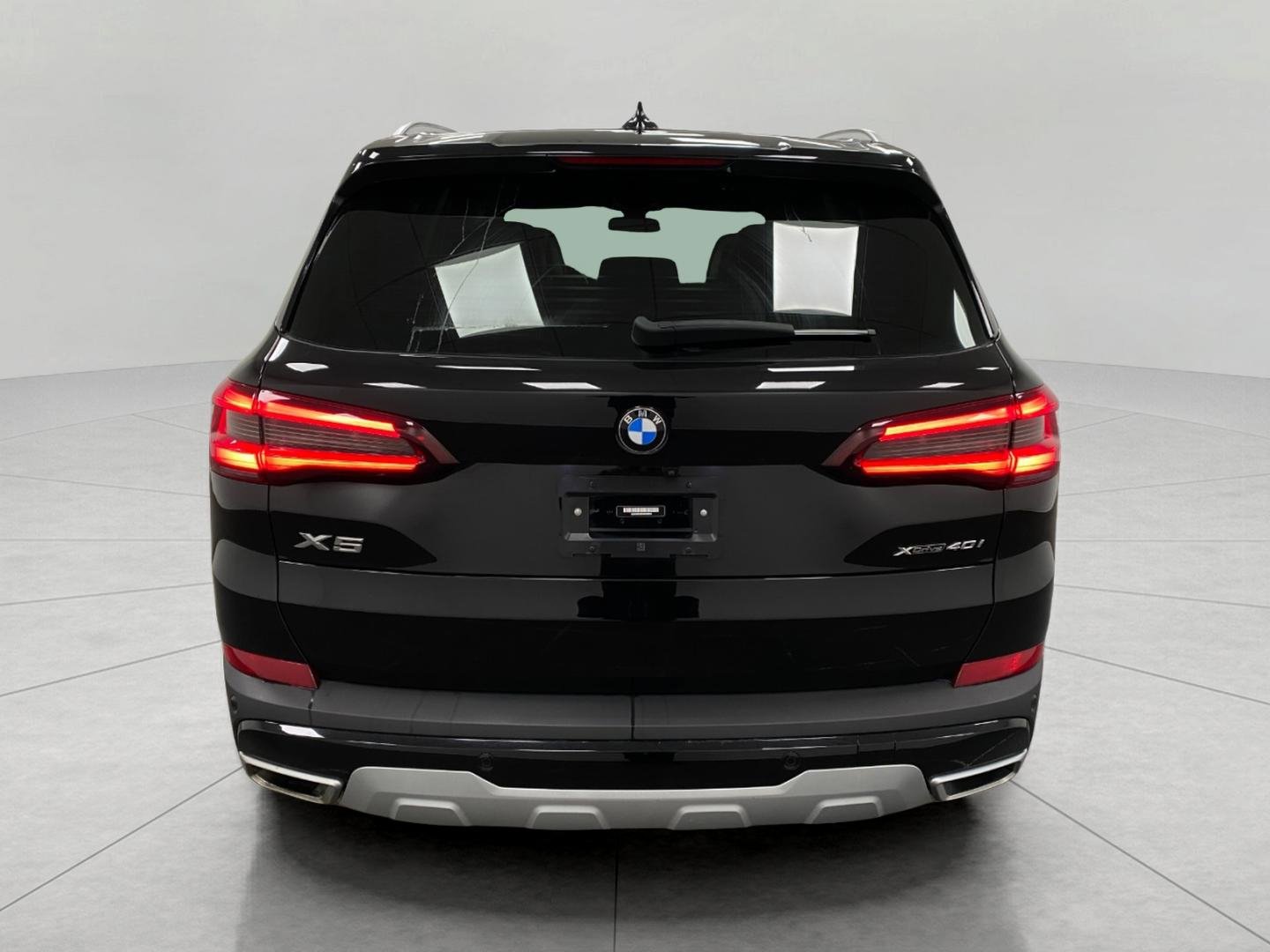 Certified 2022 BMW X5 xDrive40i w/ Premium Package AWD/4WD image 4