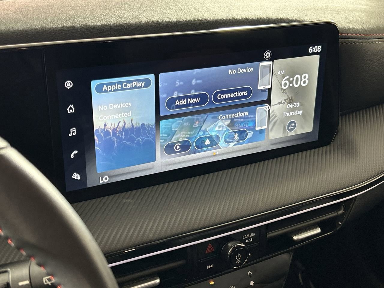 Used 2025 Nissan Kicks SR FWD image 16
