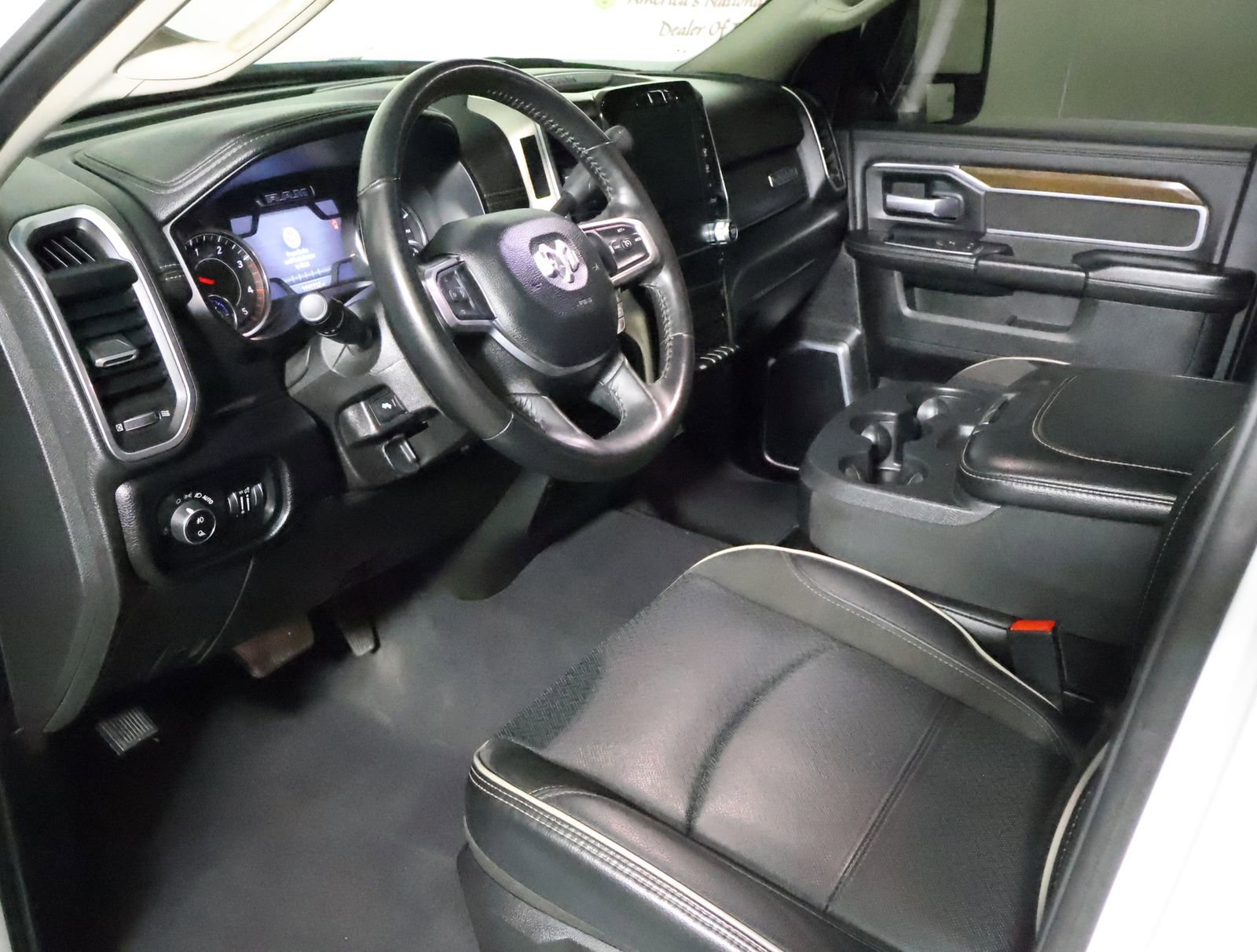 Used 2024 RAM 2500 Laramie image 24