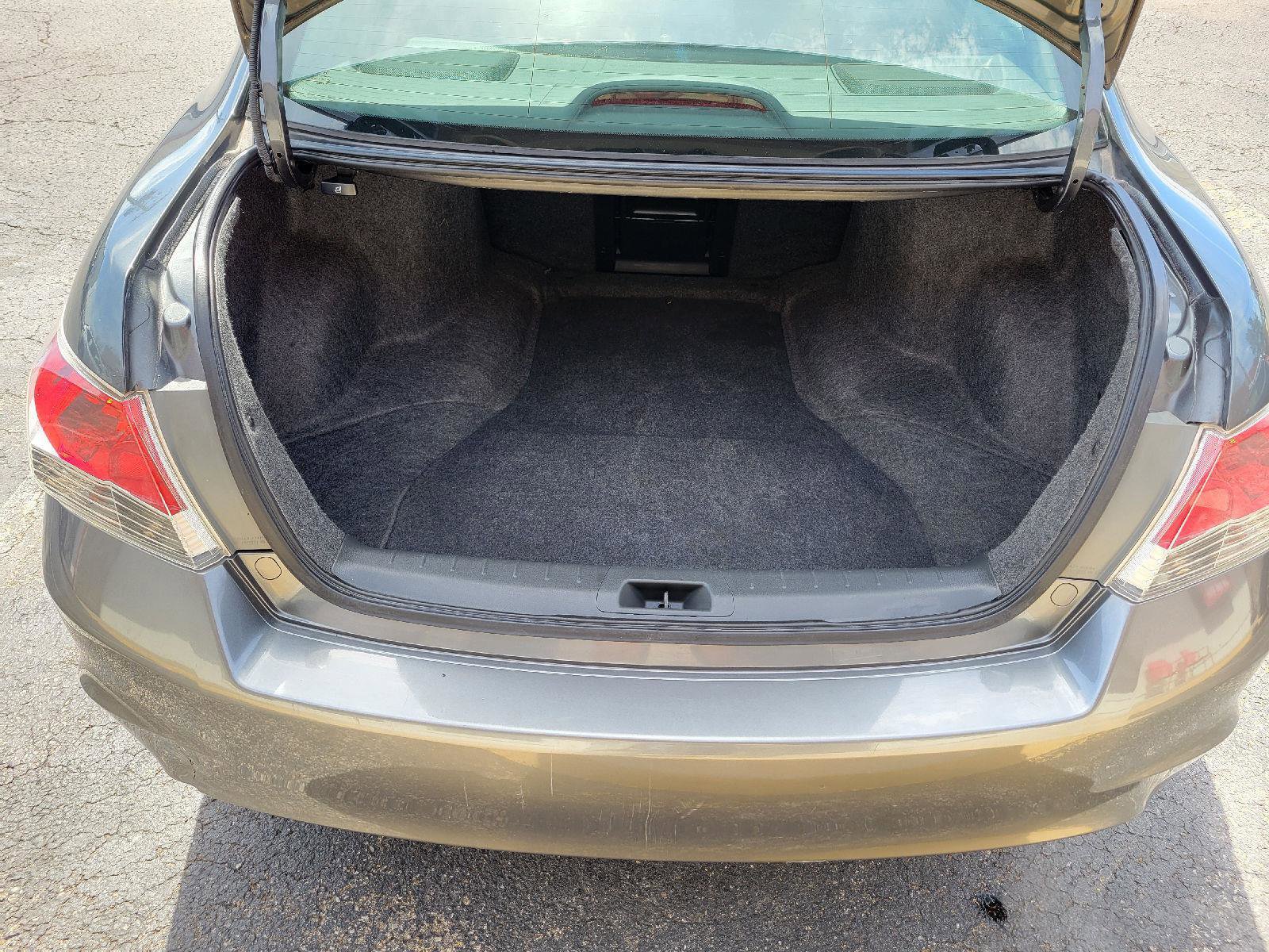 Used 2009 Honda Accord LX-P image 27