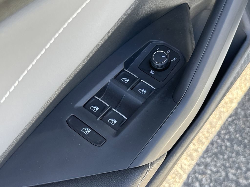 New 2026 Volkswagen Jetta SEL image 11