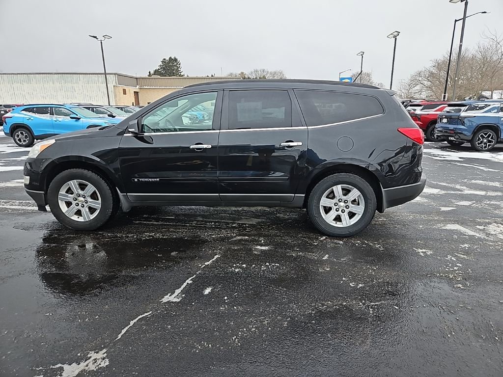 Used 2009 Chevrolet Traverse LT image 6
