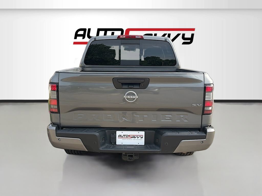 Used 2024 Nissan Frontier SV w/ SV Convenience Package RWD image 6