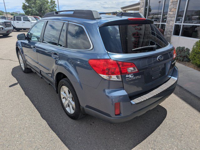 Used 2013 Subaru Outback 2.5i Limited AWD/4WD image 3