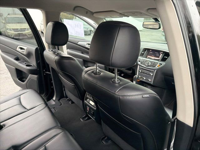 Used 2018 Nissan Pathfinder SL image 25