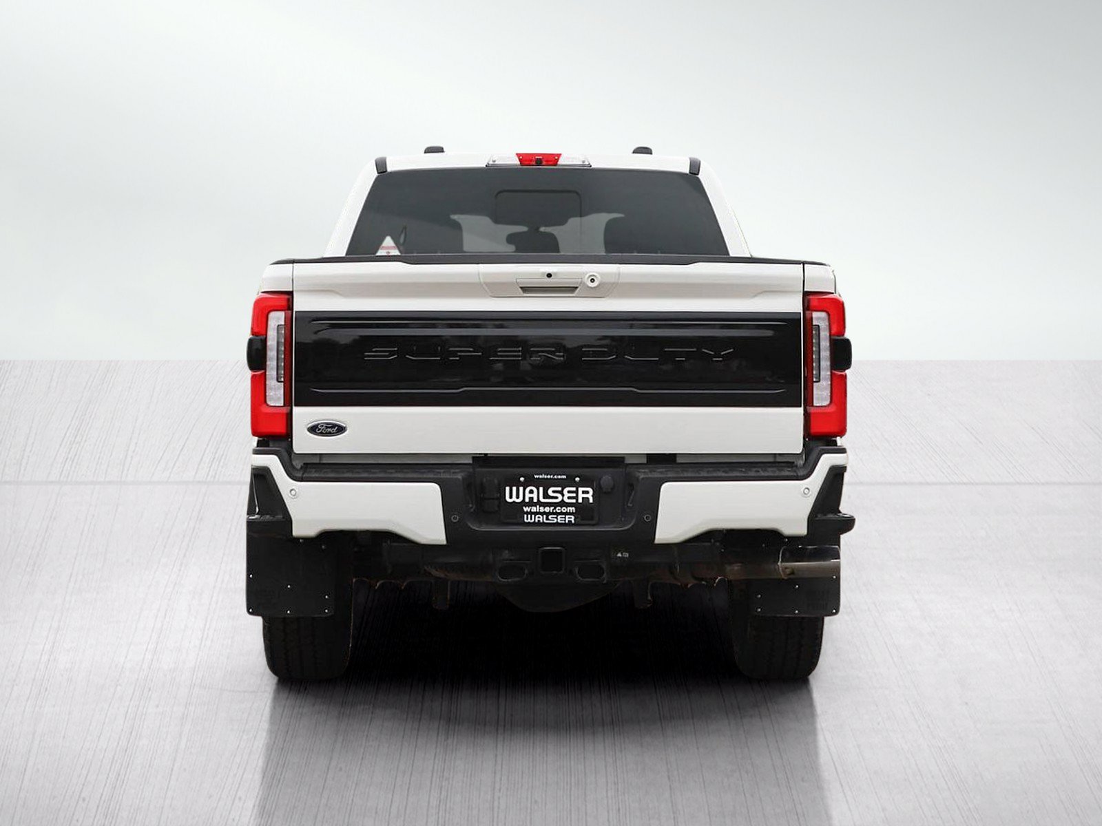 Used 2026 Ford F350 Platinum AWD/4WD image 4