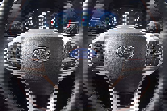 New 2025 Ford Explorer Active w/ Active Comfort Package image 8