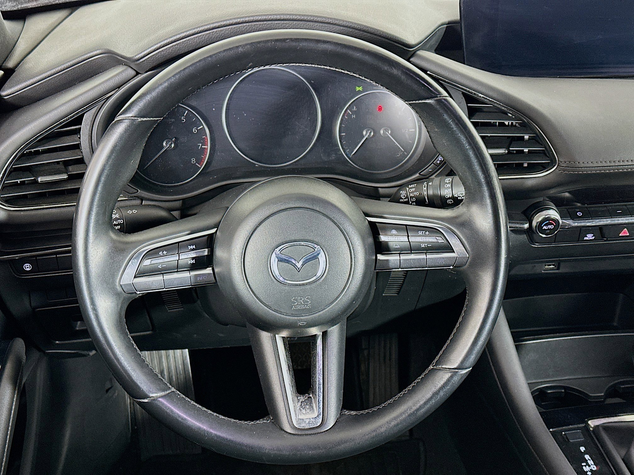 Used 2019 MAZDA MAZDA3 Hatchback image 18