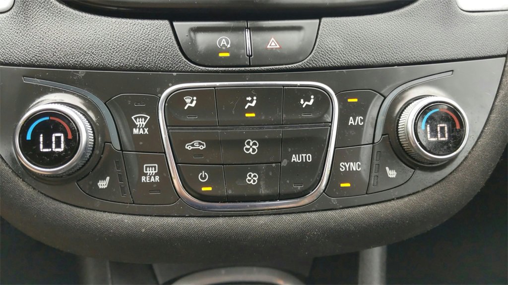 Used 2022 Chevrolet Malibu LT image 25