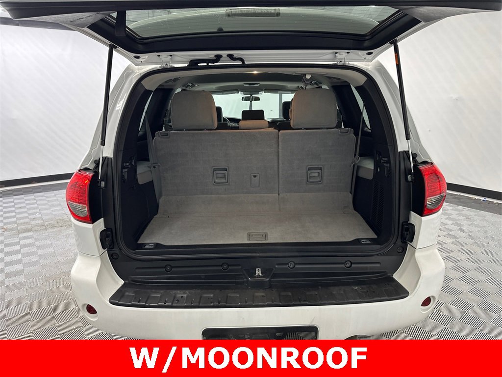 Used 2017 Toyota Sequoia SR5 image 20