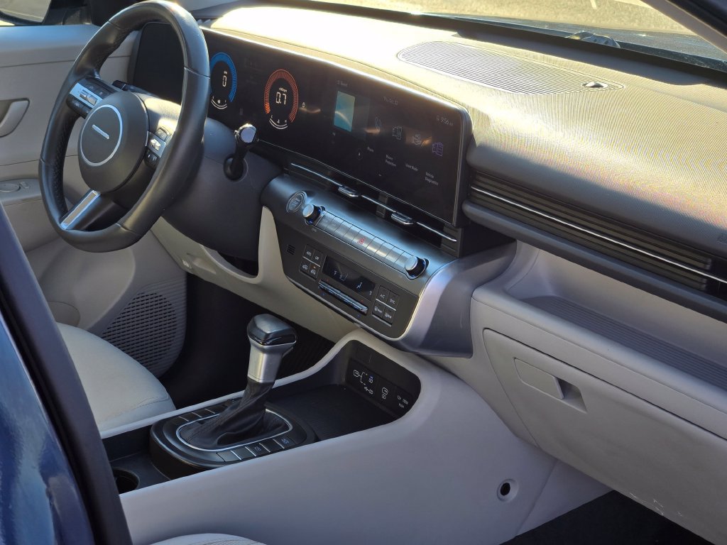 Used 2024 Hyundai Kona SEL FWD image 13