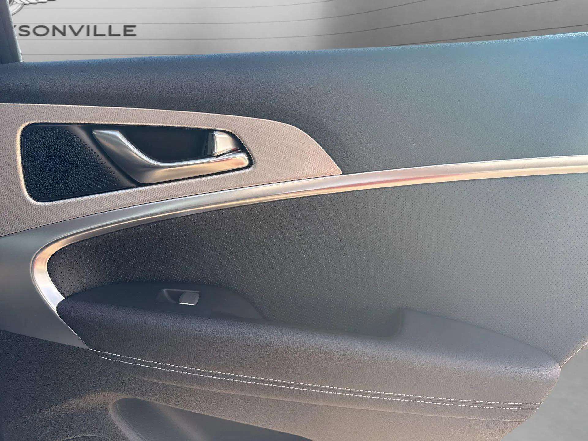 Used 2026 Genesis G70 2.5T Prestige image 47