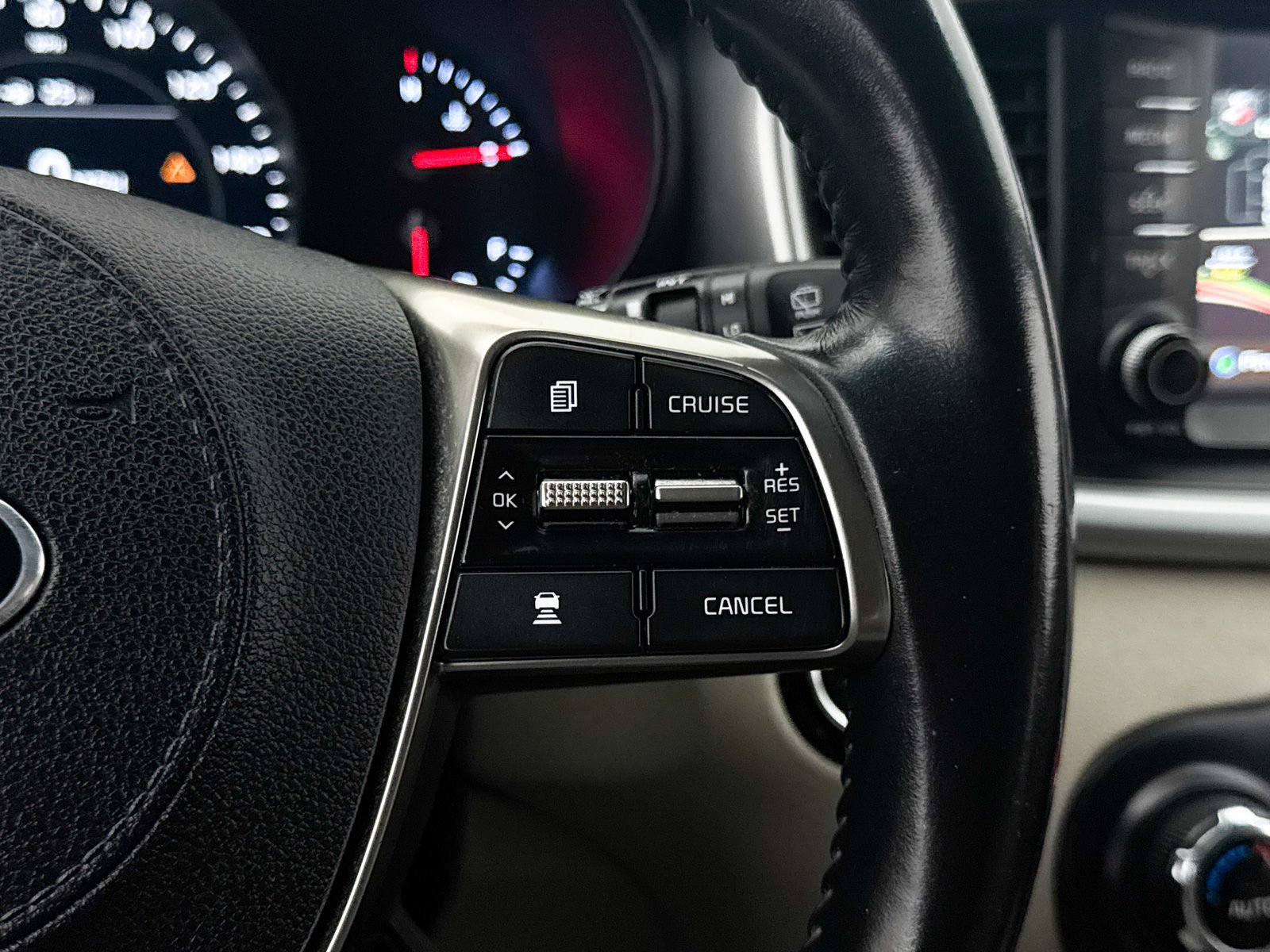Used 2019 Kia Sorento EX w/ EX Premium Package FWD image 37
