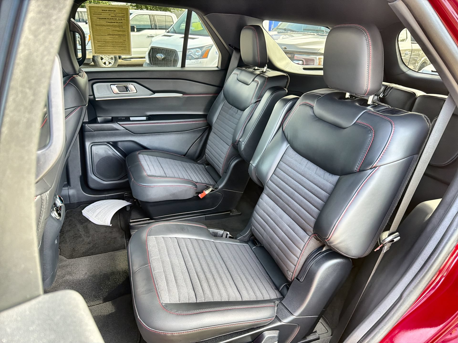 Used 2026 Ford Explorer ST-Line w/ ST-Line Street Pack RWD image 22