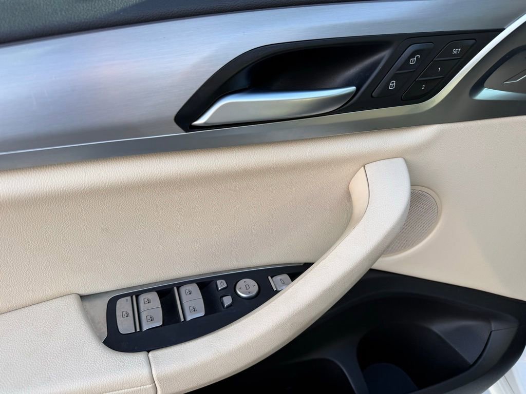 Used 2023 BMW X3 M40i w/ Premium Package image 18