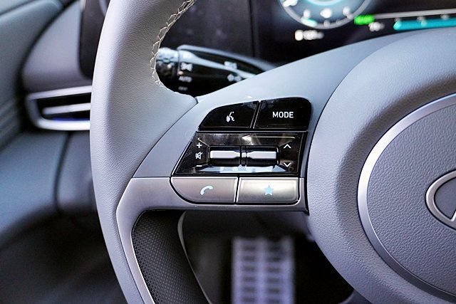 New 2026 Hyundai Elantra Sport FWD image 36