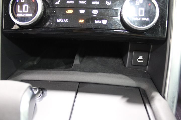 Used 2021 Land Rover Discovery S R-Dynamic AWD/4WD image 55
