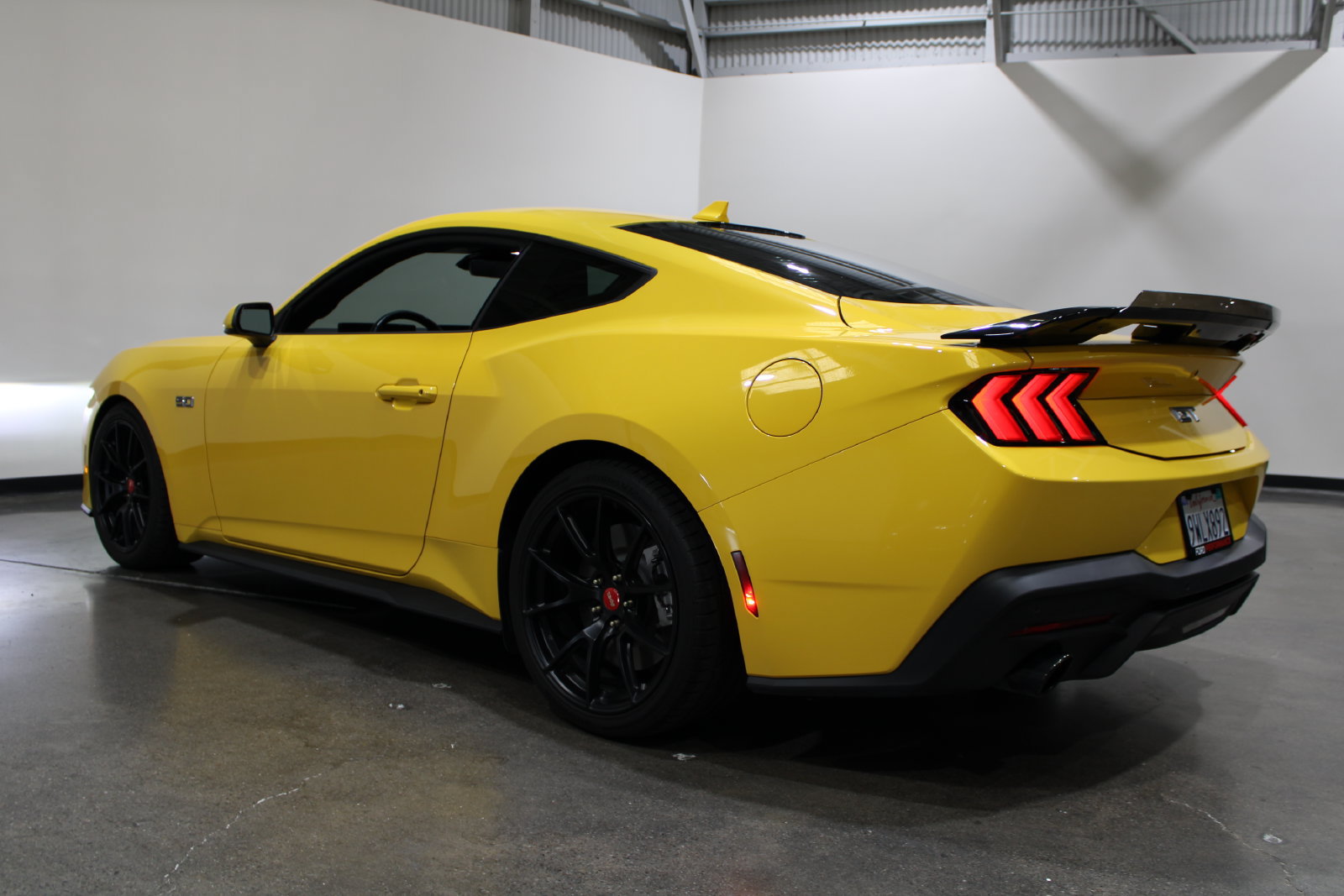 Used 2024 Ford Mustang GT RWD image 11