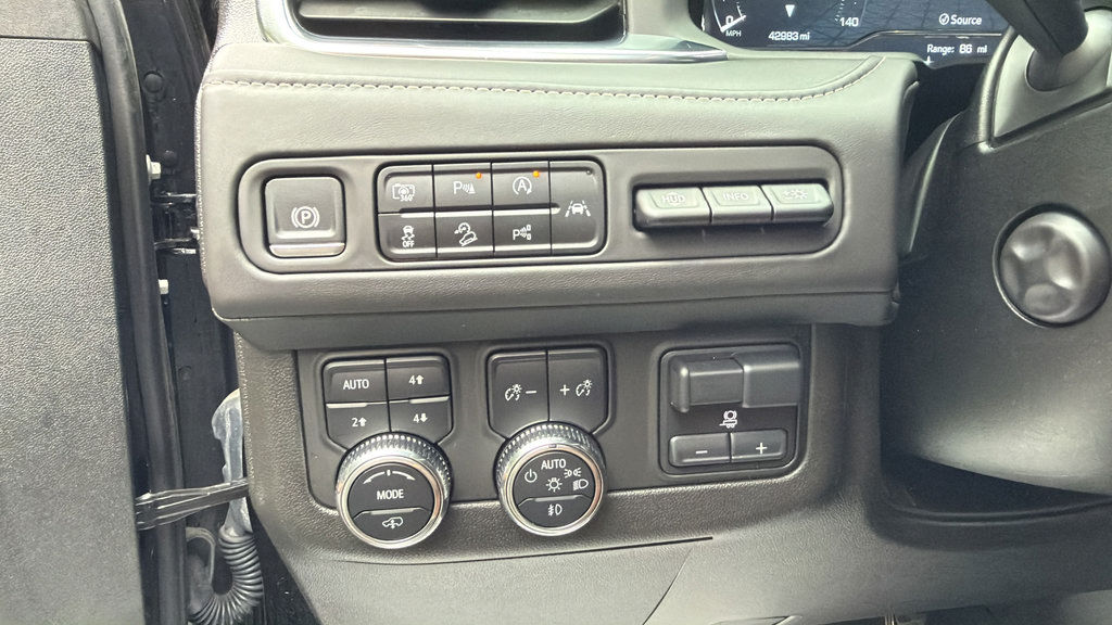 Used 2024 GMC Yukon XL Denali Ultimate AWD/4WD image 36