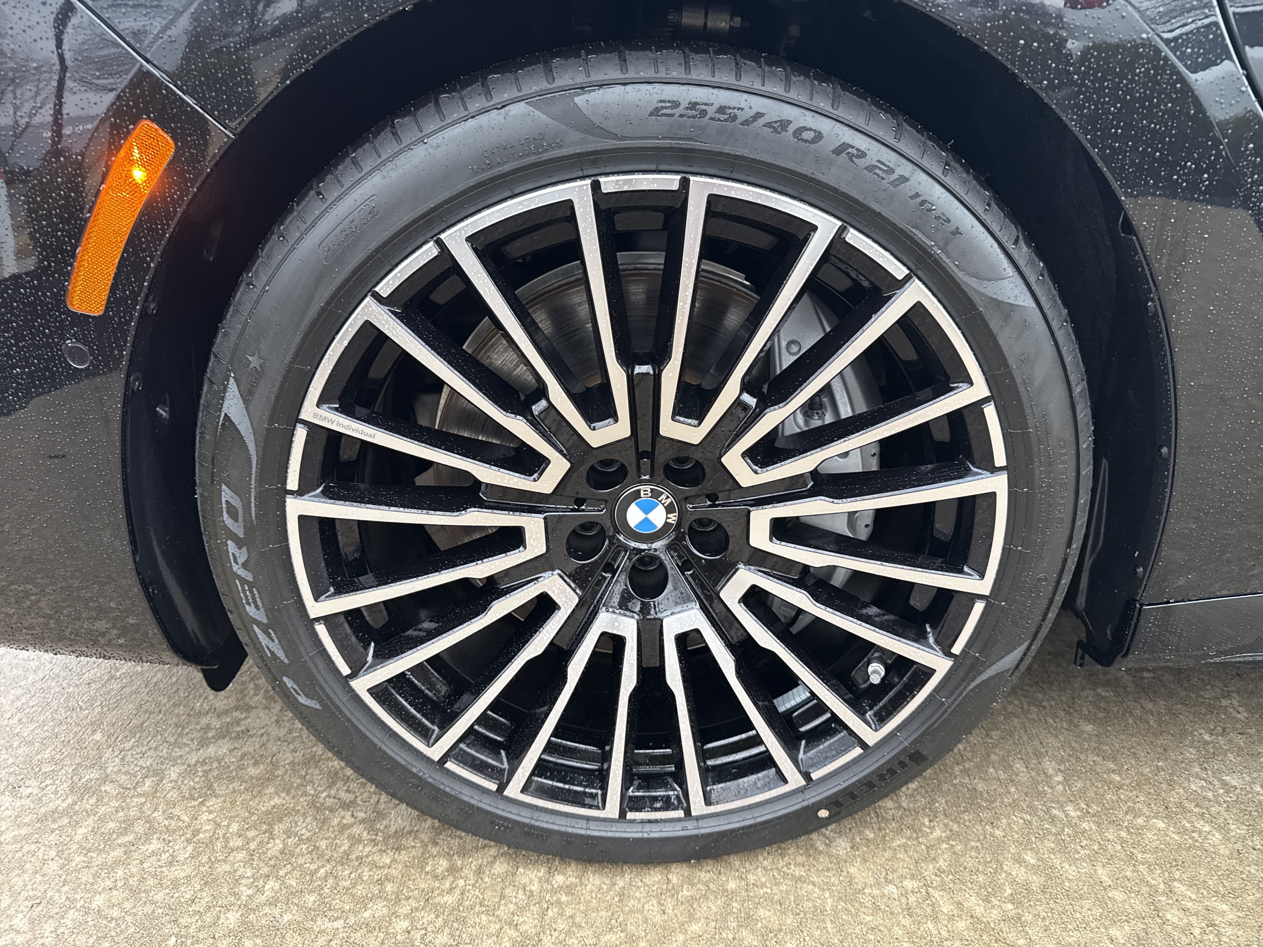 New 2026 BMW 750e xDrive AWD/4WD image 27