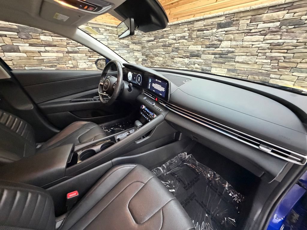 Used 2023 Hyundai Elantra Limited w/ Cargo Package FWD image 38
