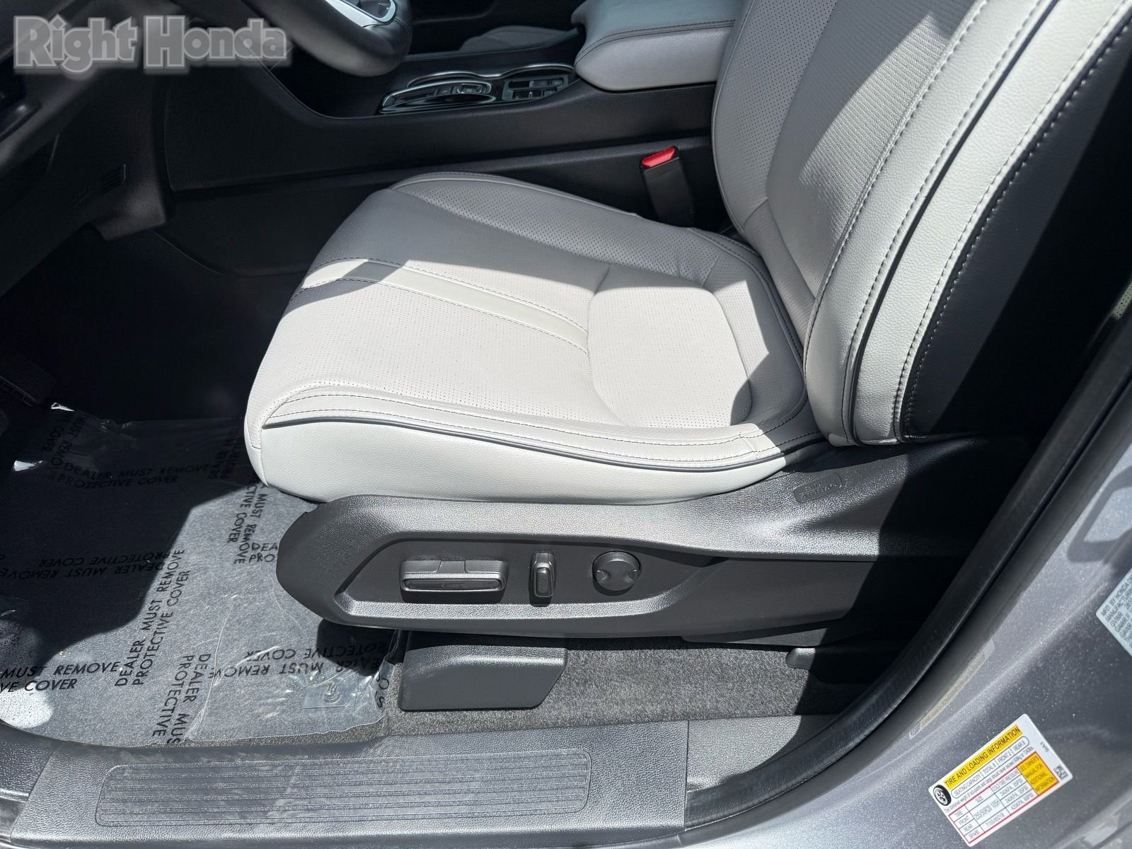 Certified 2025 Honda Pilot Elite image 14