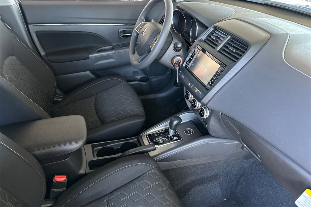 New 2025 Mitsubishi Outlander Sport ES image 17