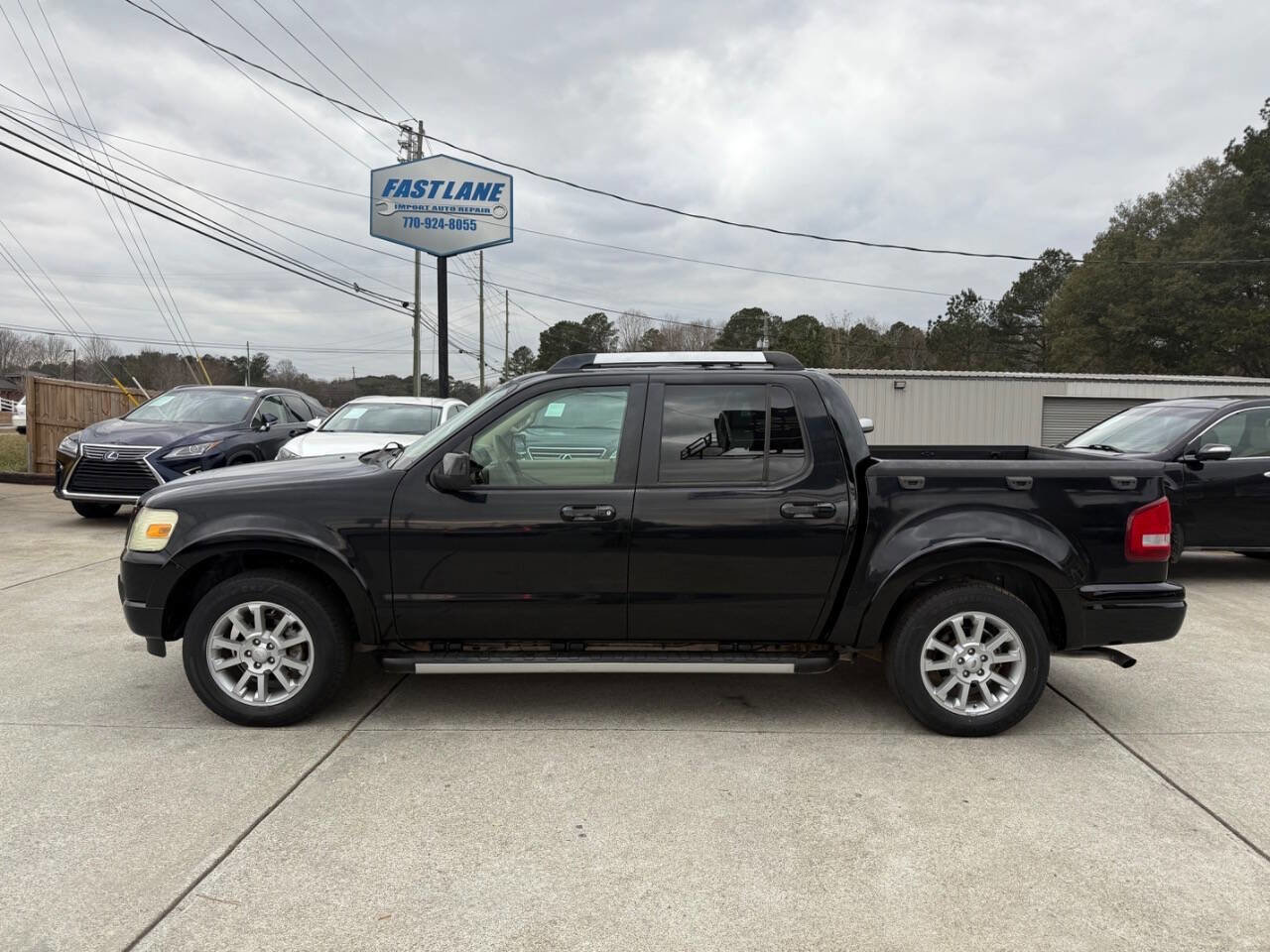 Used 2007 Ford Explorer Sport Trac Limited image 4