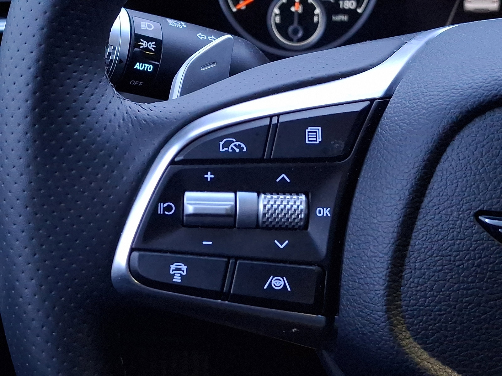 Certified 2026 Genesis G70 2.5T image 21