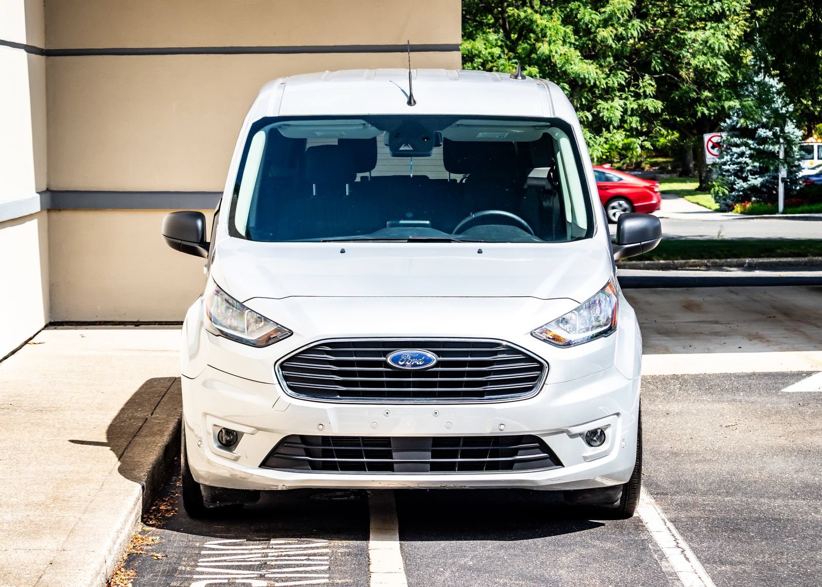 Used 2021 Ford Transit Connect XLT FWD video 2