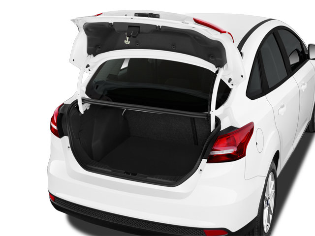 Used 2017 Ford Focus SE FWD image 7