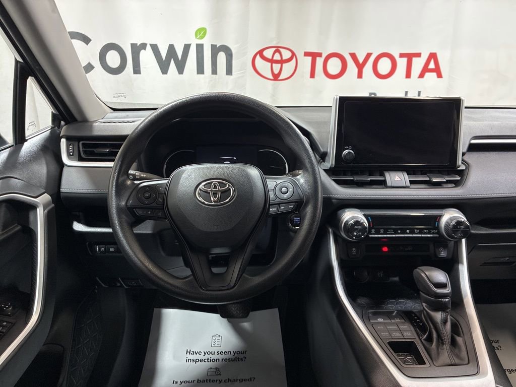 Used 2023 Toyota RAV4 XLE image 23