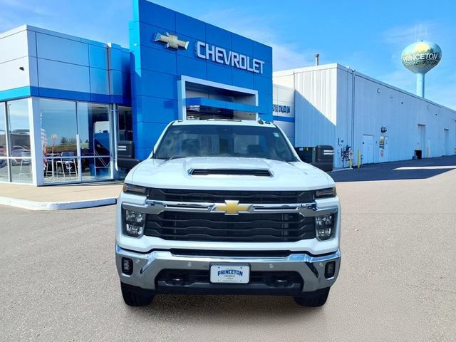 Used 2025 Chevrolet Silverado 3500 LT AWD/4WD image 9