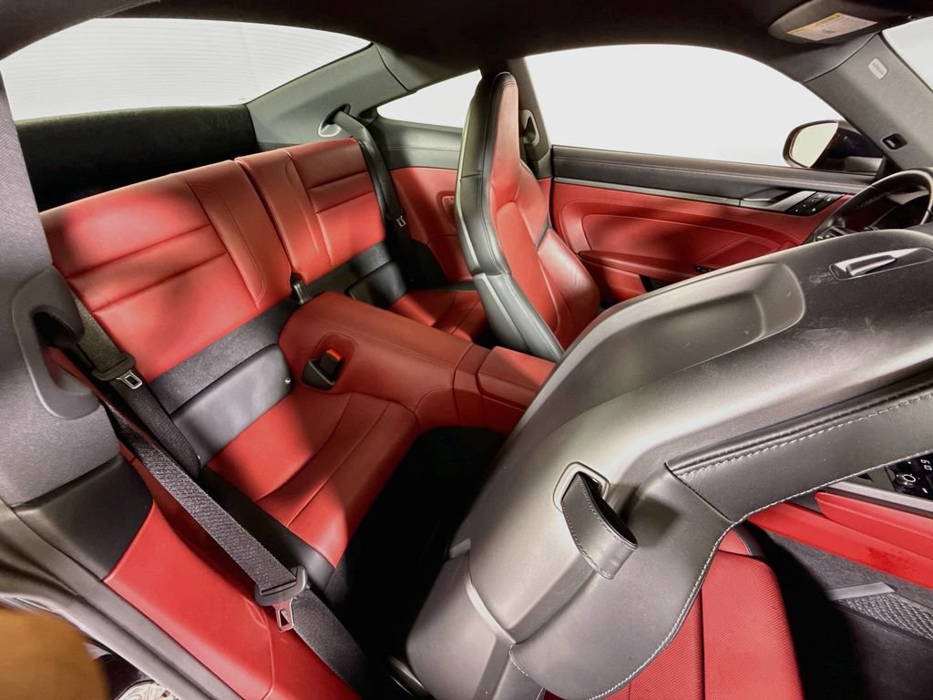 Certified 2025 Porsche 911 Carrera T RWD image 19