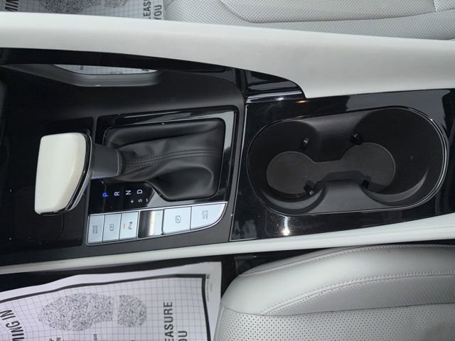 Used 2024 Hyundai Elantra Limited image 20