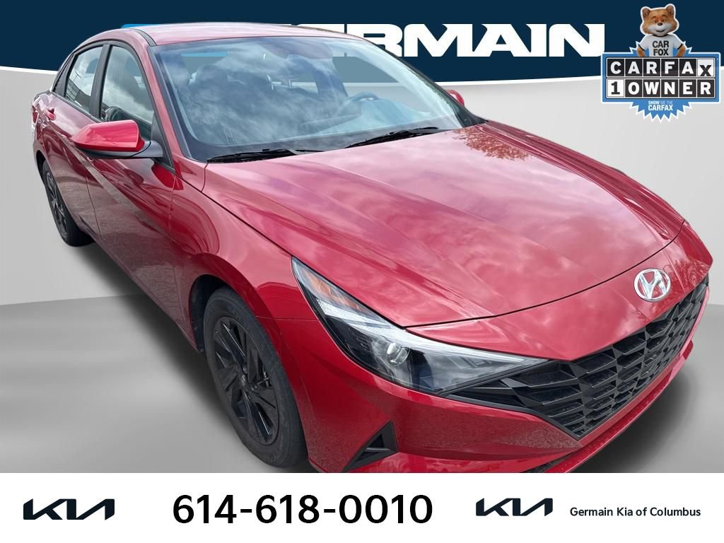 Used 2023 Hyundai Elantra SEL w/ Preferred Accessory Package FWD image 7