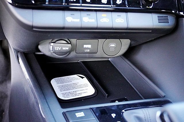 New 2026 Hyundai Elantra Sport FWD image 31