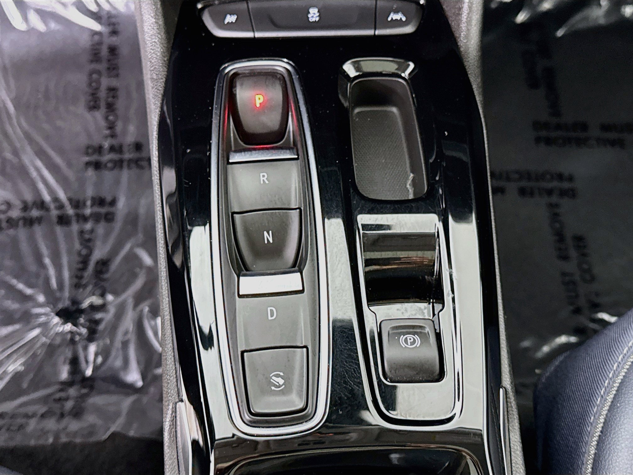 Used 2022 Chevrolet Bolt EUV Premier w/ Sun & Sound Package FWD image 19