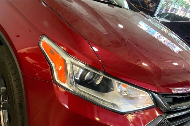 Used 2020 Chevrolet Traverse RS image 27